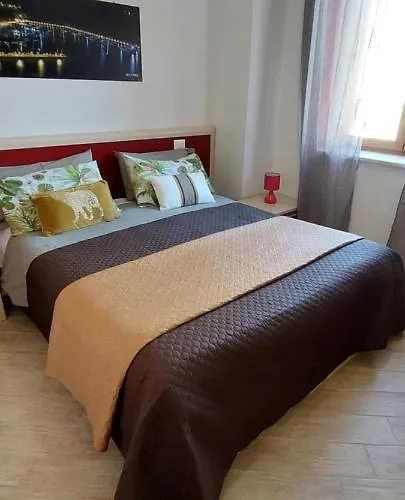 B&B New Acropolis