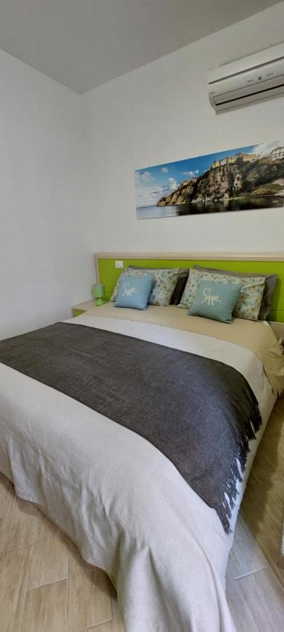 New Acropolis Bed & Breakfast 3*